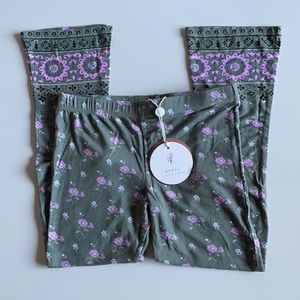 Spell | Lionheart Bells Olive | 7